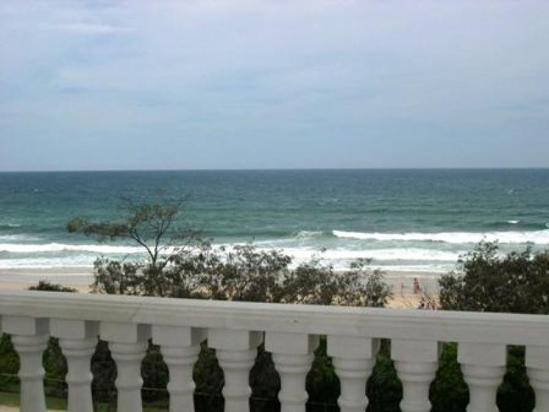 122  Old Burleigh Road  BROADBEACH 4218, Broadbeach QLD 4218