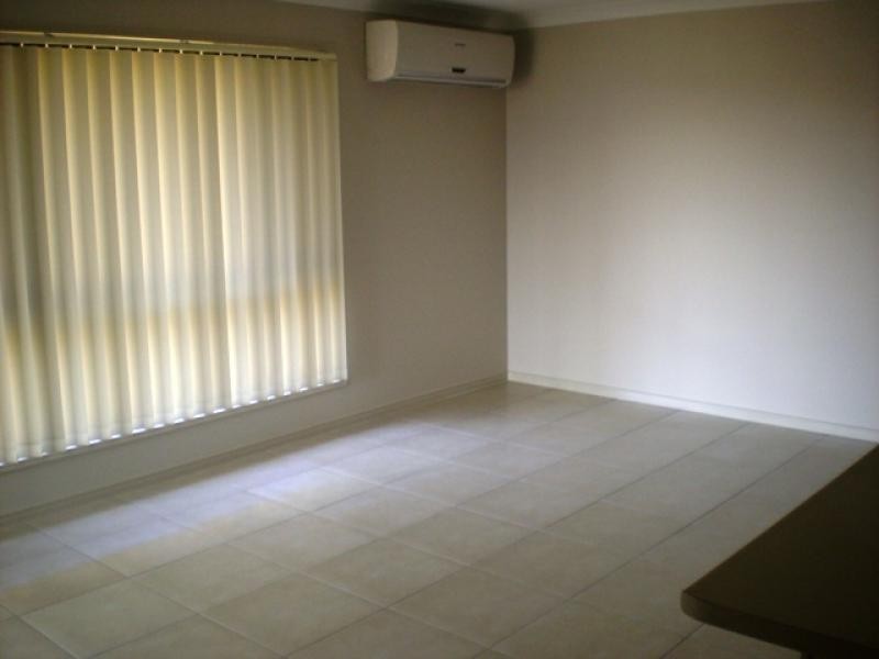 89 Mcauley Parade  PACIFIC PINES 4211, Pacific Pines QLD 4211