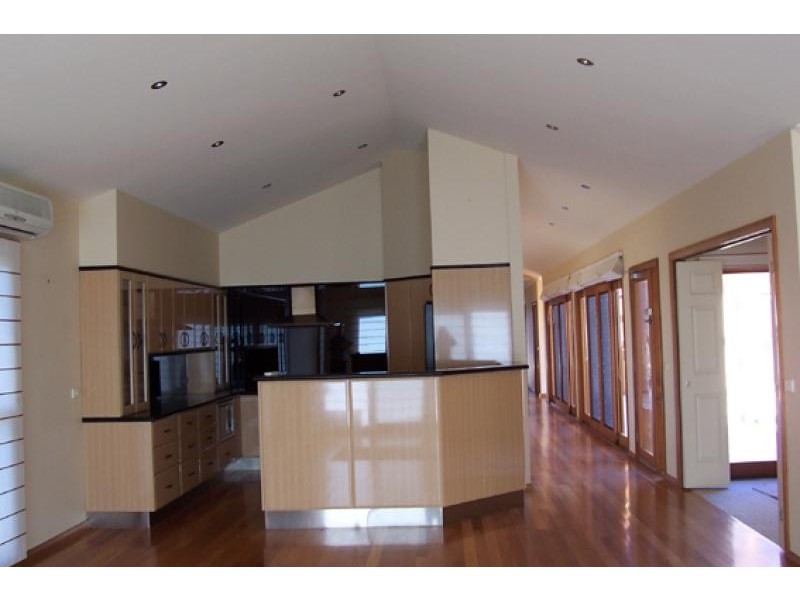 398 Beach Road BATEHAVEN 2536, Batehaven NSW 2536