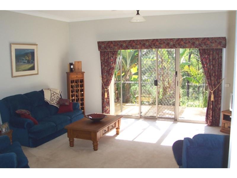 5 Burri Palm Way SURFSIDE 2536, Surfside NSW 2536