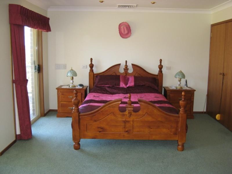 9 Bluemoor  Road NORTH BATEMANS BAY 2536, North Batemans Bay NSW 2536