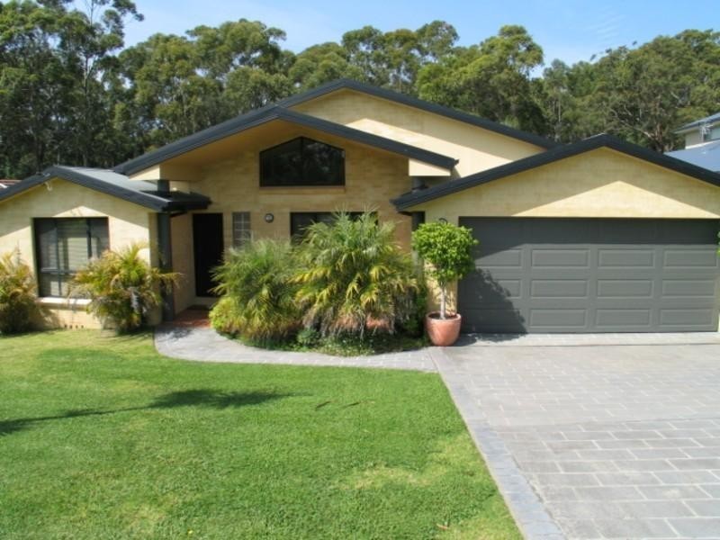 204 Matron Porter Drive MOLLYMOOK 2539, Mollymook NSW 2539