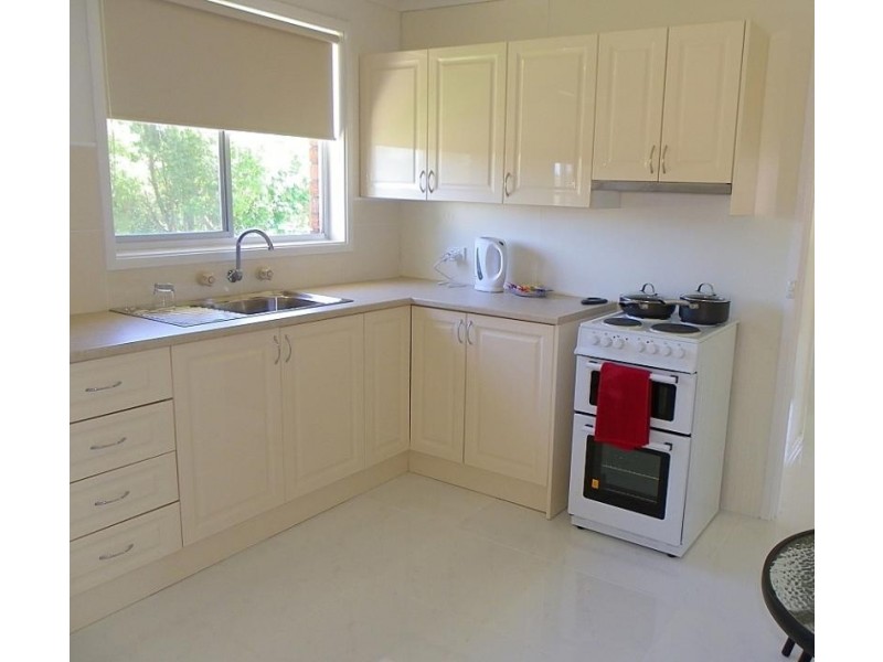 4 Pengana  Crescent MOLLYMOOK 2539, Mollymook NSW 2539