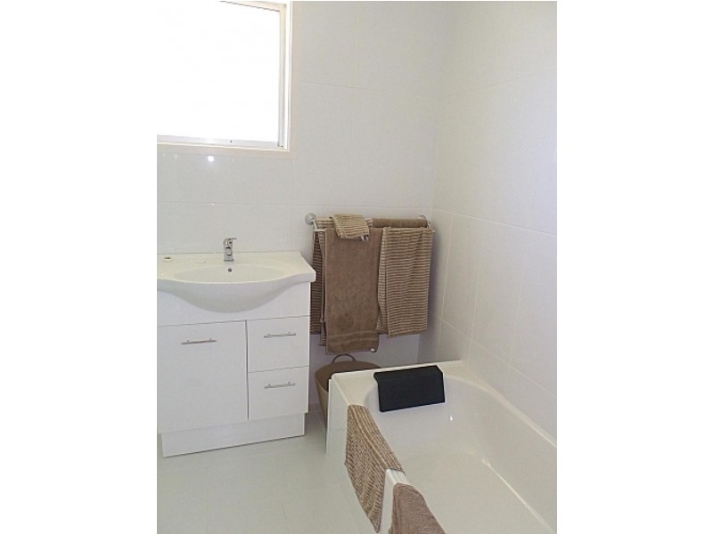 4 Pengana  Crescent MOLLYMOOK 2539, Mollymook NSW 2539