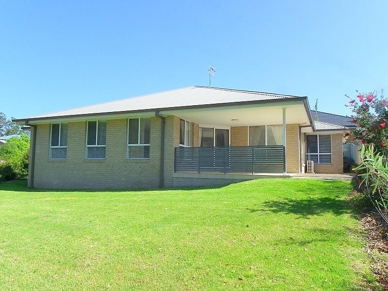 15 Mison Circuit MOLLYMOOK 2539, Mollymook NSW 2539