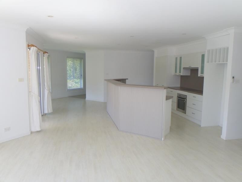15 Mison Circuit MOLLYMOOK 2539, Mollymook NSW 2539