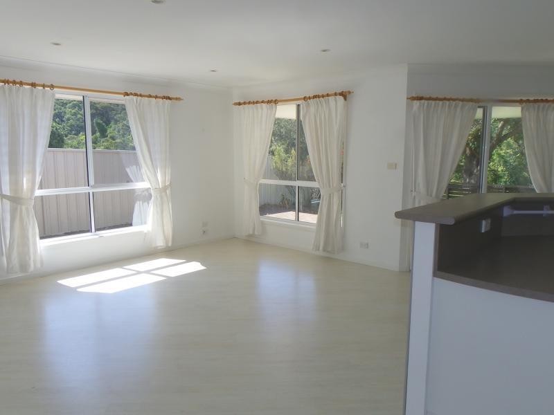 15 Mison Circuit MOLLYMOOK 2539, Mollymook NSW 2539