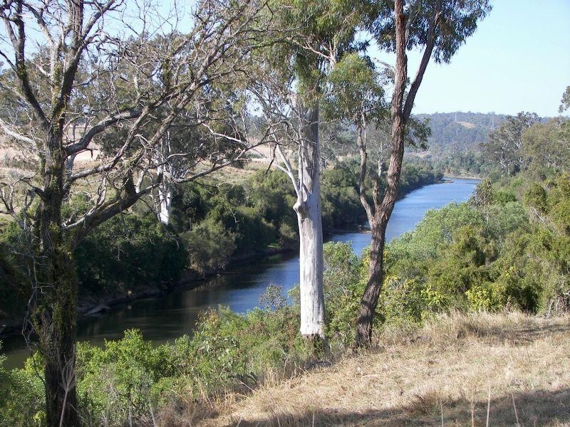 Bells Bridge QLD 4570
