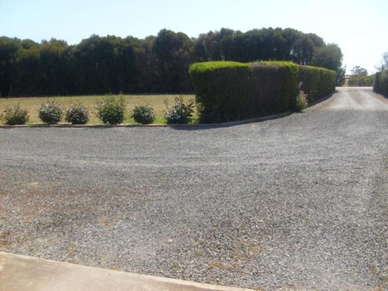 31 Andrews  Road MUNNO PARA WEST 5115, Munno Para West SA 5115