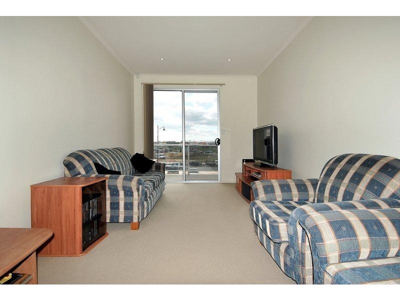 3/2 Goodall  Parade MAWSON LAKES 5095, Mawson Lakes SA 5095