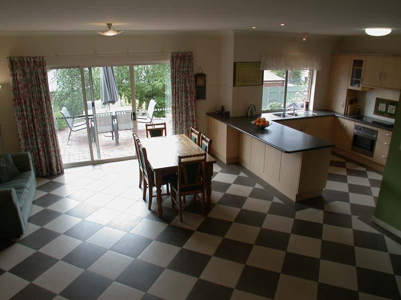 10 Wilpena Street EDEN HILLS 5050, Eden Hills SA 5050