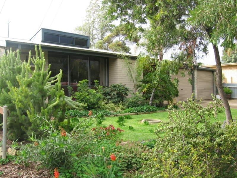 24  Chapel  Road PARA VISTA 5093, Para Vista SA 5093