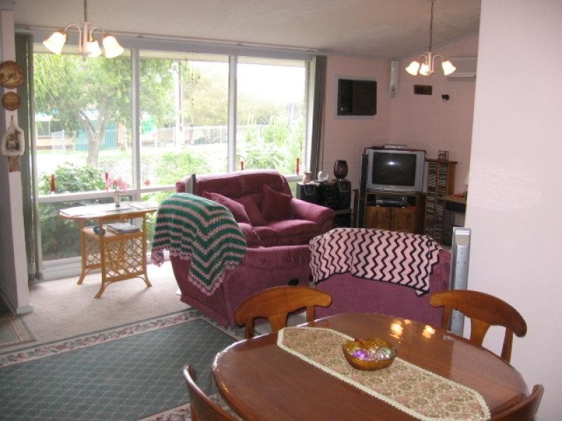 24  Chapel  Road PARA VISTA 5093, Para Vista SA 5093