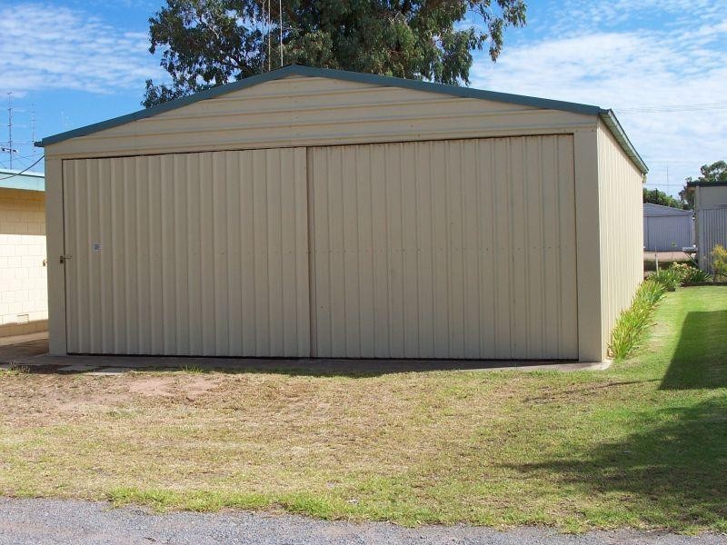 16 Dolphin Road FISHERMAN BAY 5522, Fisherman Bay SA 5522