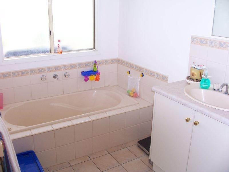 9 Penang  Drive PORT BROUGHTON 5522, Port Broughton SA 5522