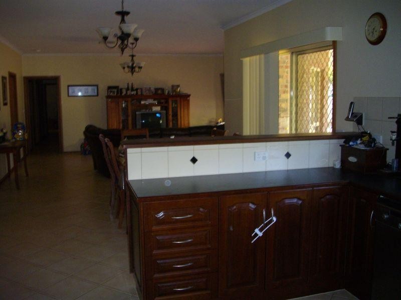 10 Samuel Street  LAURA 5480, Laura SA 5480