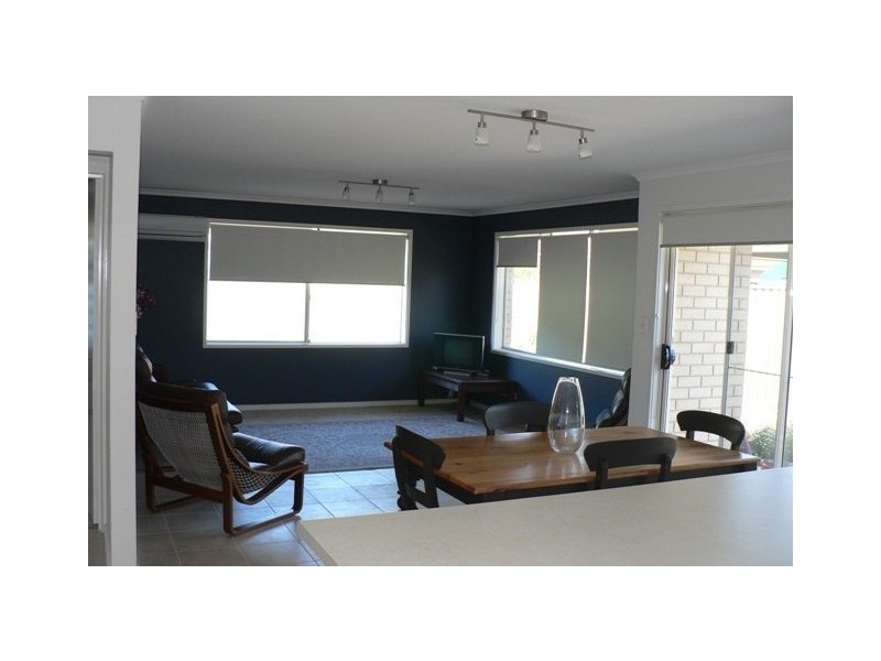 24 Manning Avenue ENCOUNTER BAY 5211, Encounter Bay SA 5211
