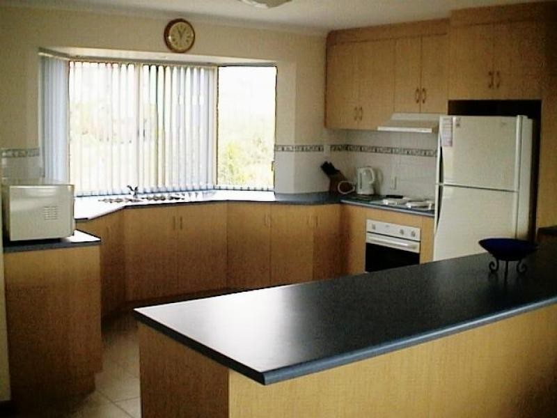 4 Thompson  Court ENCOUNTER BAY 5211, Encounter Bay SA 5211