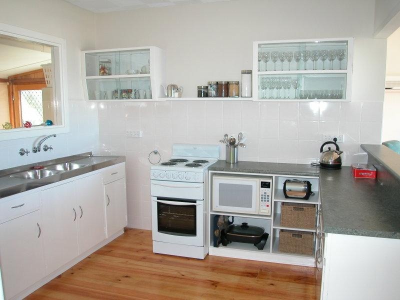 19 Investigator  Crescent ENCOUNTER BAY 5211, Encounter Bay SA 5211