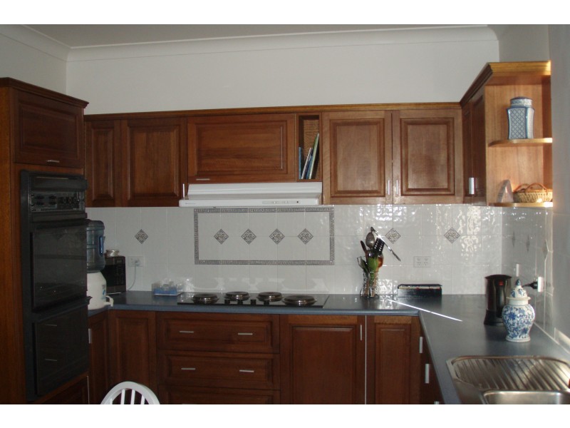 10 Barton  Street PORT ELLIOT 5212, Port Elliot SA 5212