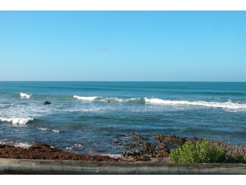 19 Seaview  Avenue MIDDLETON 5213, Middleton SA 5213