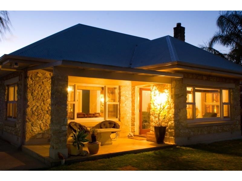 16 Kent  Drive ENCOUNTER BAY 5211, Encounter Bay SA 5211