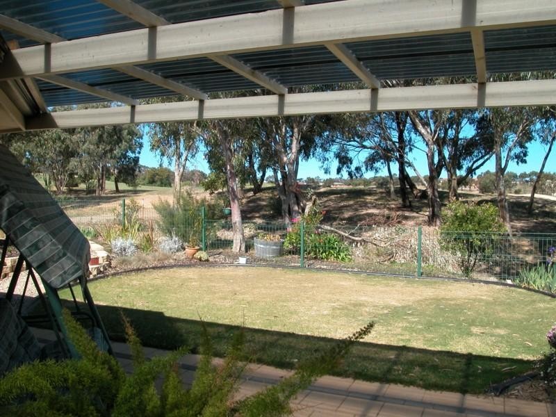 102 Coromandel Drive MCCRACKEN 5211, Mccracken SA 5211