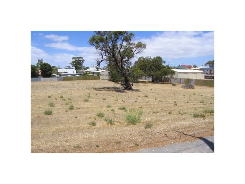Lot 1 & 2 North Tce, Lots 4, 5 & 6 West  Terrace MINLATON 5575, Minlaton SA 5575