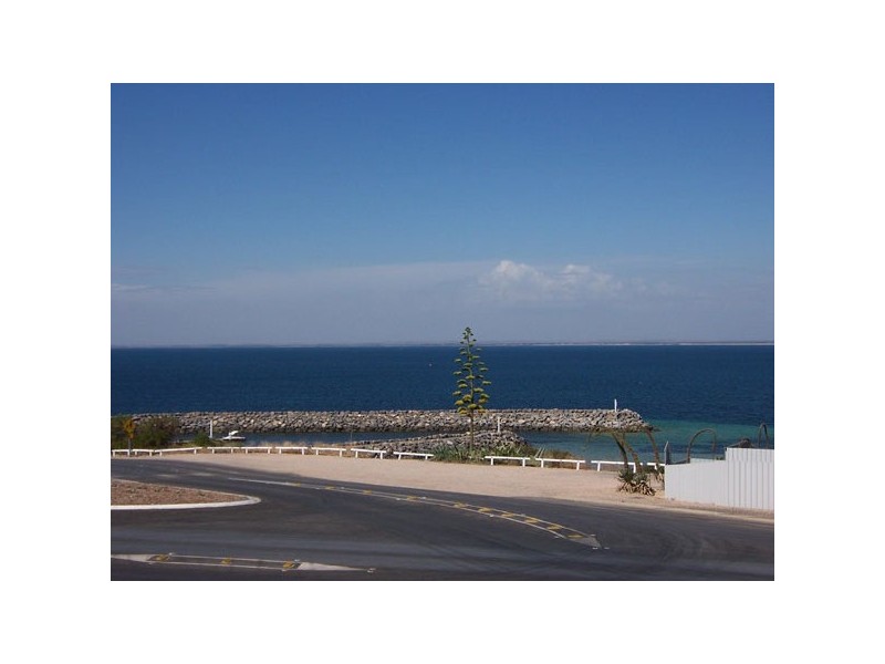 1 Captain Hutchinson Drive POINT TURTON 5575, Point Turton SA 5575