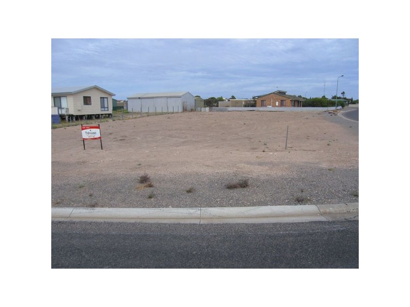 1 Captain Hutchinson Drive POINT TURTON 5575, Point Turton SA 5575