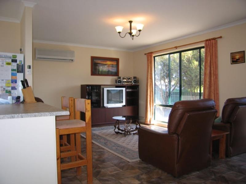 2 Fowler Street COOBOWIE 5583, Coobowie SA 5583