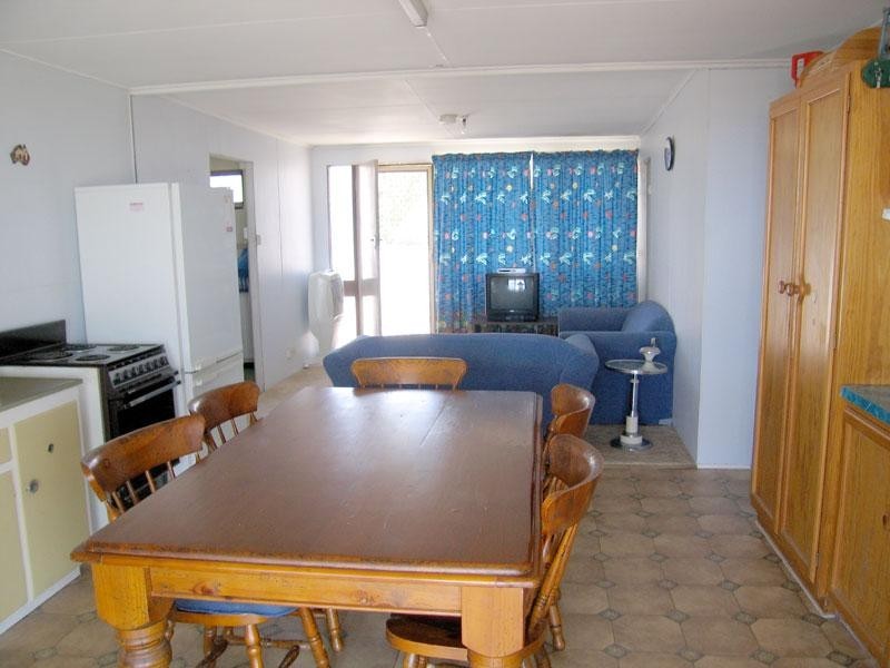 9 Foreshore Road HARDWICKE BAY 5575, Hardwicke Bay SA 5575