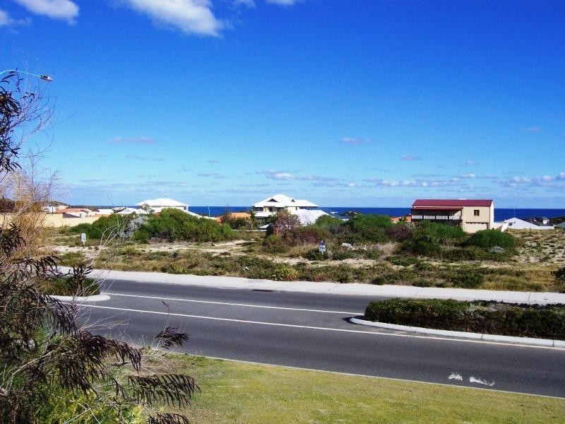 138 Lagoon Drive YANCHEP 6035, Yanchep WA 6035