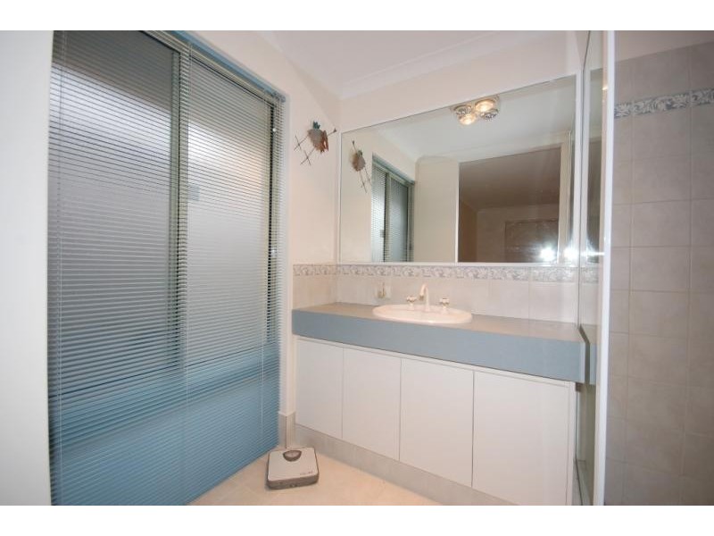 40 Manchester Drive HOCKING 6065, Hocking WA 6065