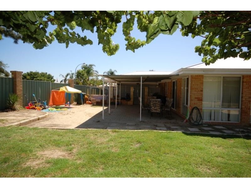 11 Canopy  Court BANKSIA GROVE 6031, Banksia Grove WA 6031
