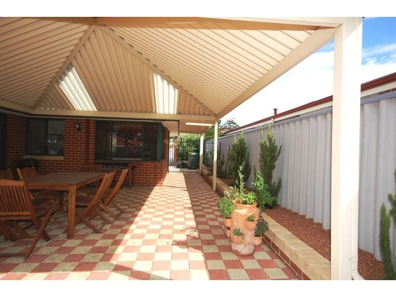 7 Monaltrie  Loop CARRAMAR 6031, Carramar WA 6031