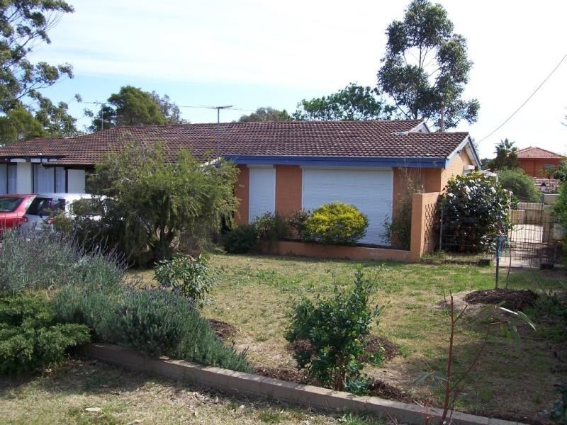 8B Clarkside Court WANNEROO 6065, Wanneroo WA 6065