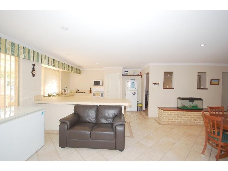 2 Tweed Road WANNEROO 6065, Wanneroo WA 6065