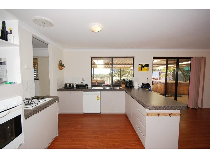 35 Sandalwood Road GABBADAH 6041, Gabbadah WA 6041