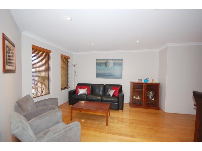 9 Trent Bridge Avenue MADELEY 6065, Madeley WA 6065