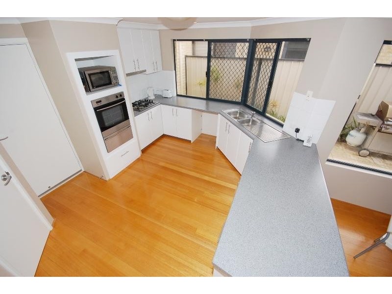 9 Trent Bridge Avenue MADELEY 6065, Madeley WA 6065