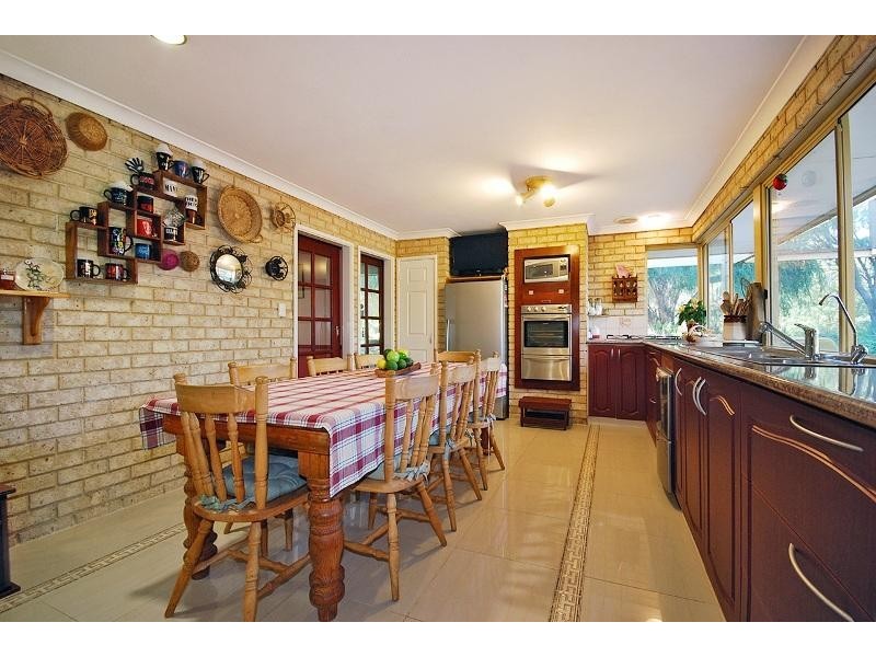 4 Springpark  Trail CARRAMAR 6031, Carramar WA 6031