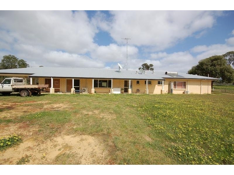 116 Rangeview Drive, Wanerie WA 6503