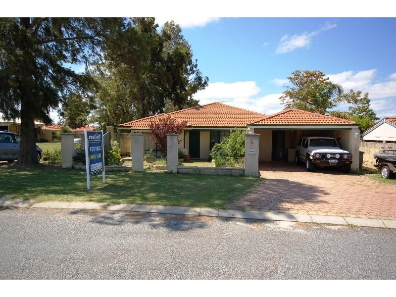 18 Mangrove Circuit, Banksia Grove WA 6031
