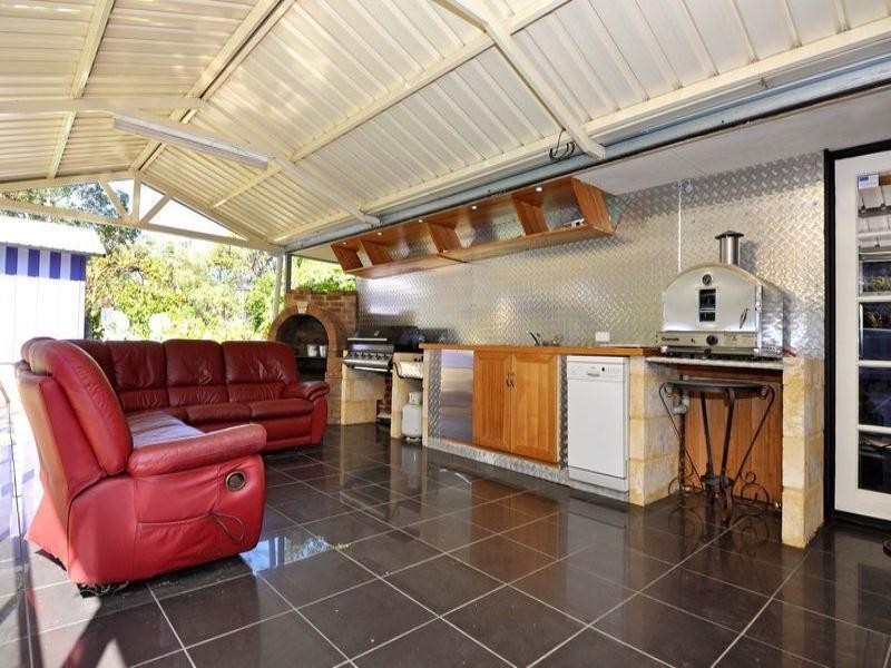 76 Tranquil Drive, Carramar WA 6031