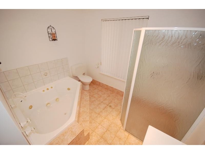 8 Kimbe Court, Mindarie WA 6030