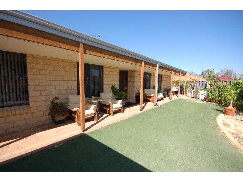 8 Kimbe Court, Mindarie WA 6030