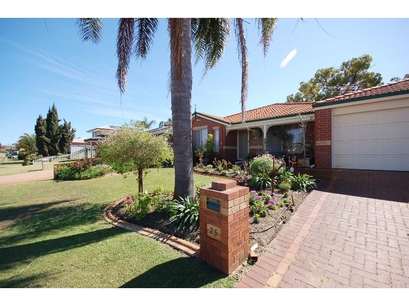 25 Valley Views Road, Landsdale WA 6065