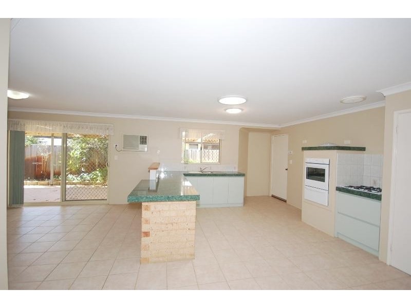 25 Valley Views Road, Landsdale WA 6065