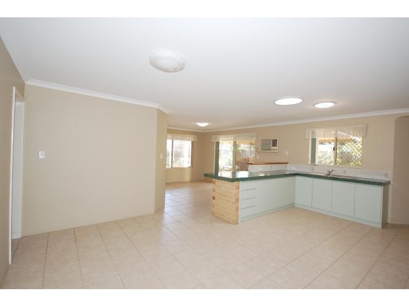 25 Valley Views Road, Landsdale WA 6065